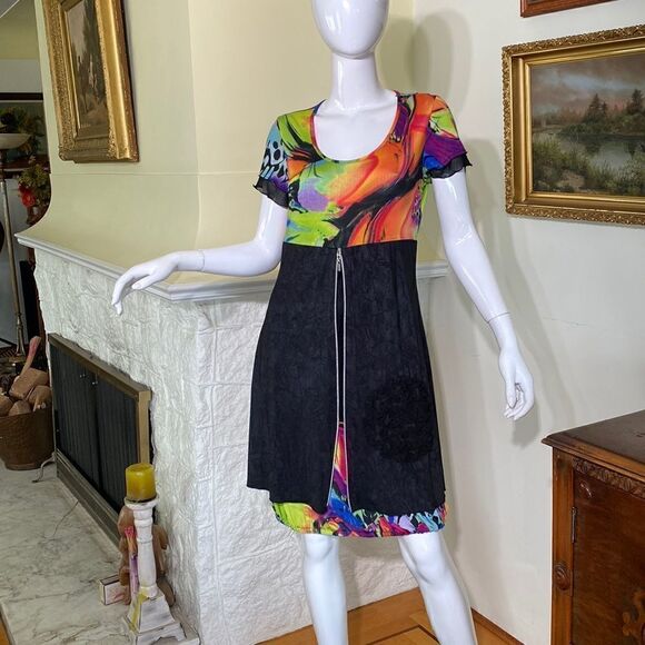 Frank Lyman Dress   - Picture 2 of 13